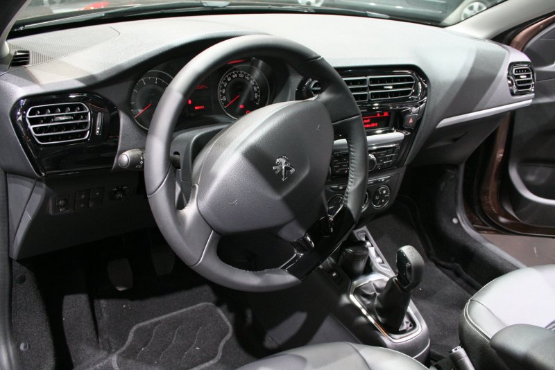 Peugeot 301 салон