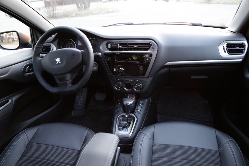 Peugeot 301 салон