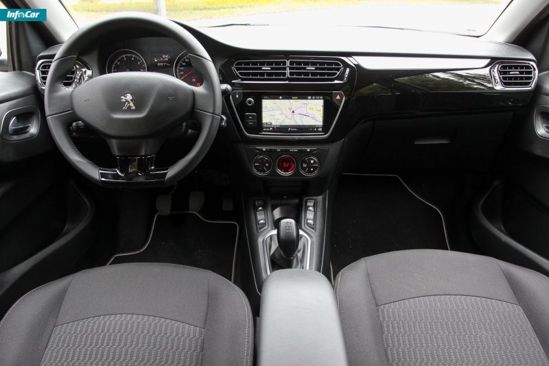 Peugeot 301 салон
