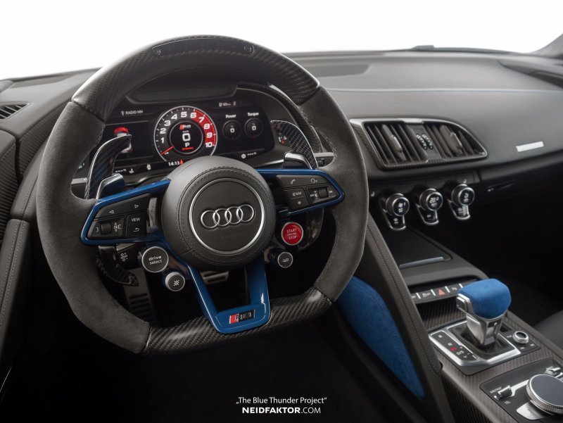 Audi r8 v10 Plus салон