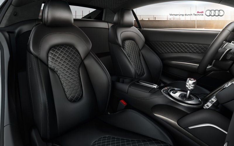 Audi r8 салон сзади