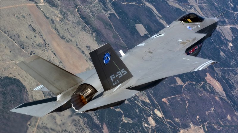 Истребитель f-35 Lightning II