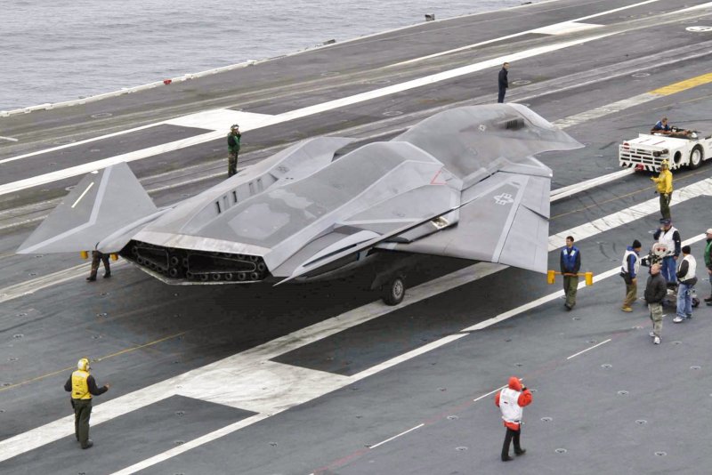 Стелс самолет f/a-37