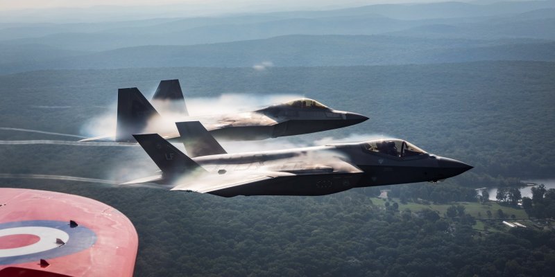F 35 Lightning 2 пуск ракет