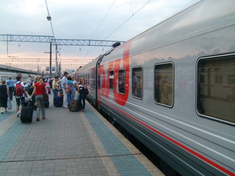 Поезд 6221