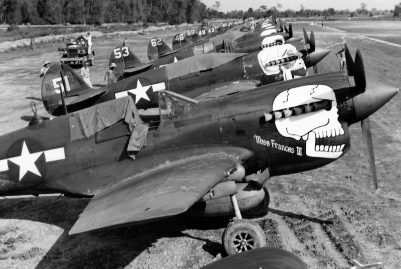 Самолет p-40n "Warhawk"