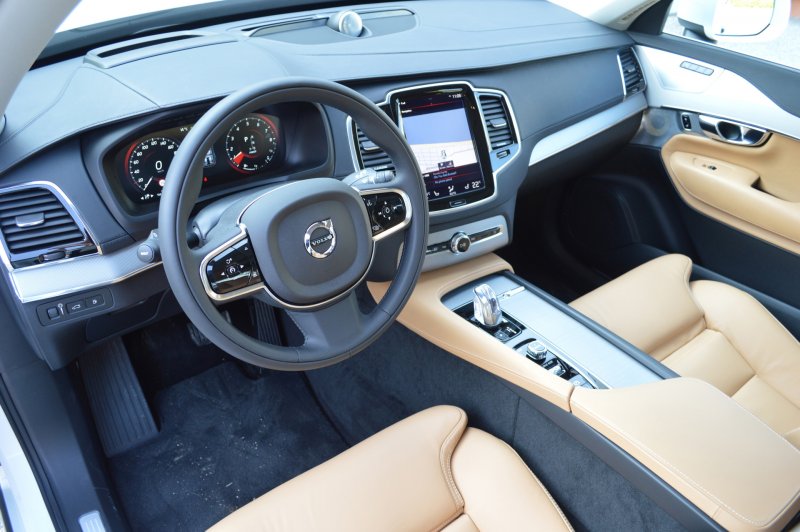 Вольво xc90 2016 салон
