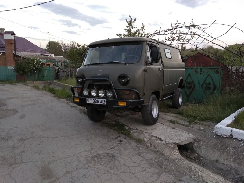 УАЗ 3303 бортовой off Road
