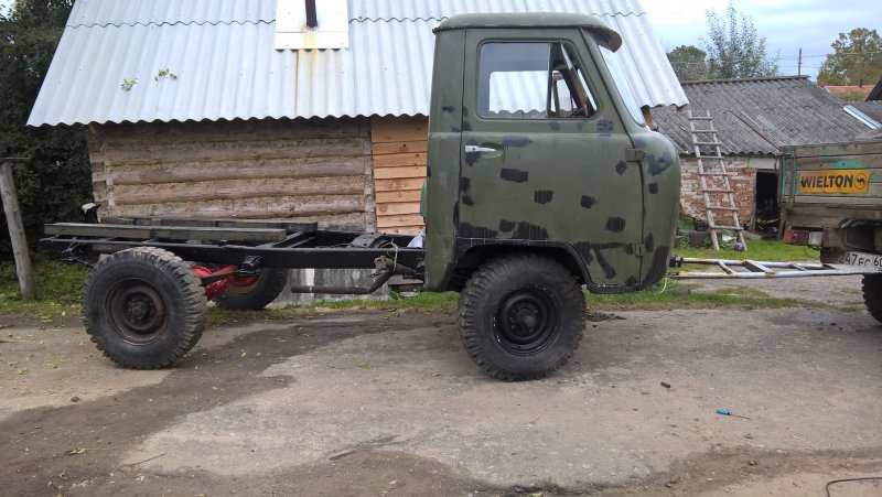 УАЗ 3303 головастик на военных редукторных Мостах