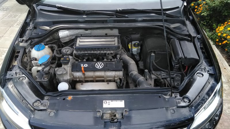 VW Jetta 6 1.6 под капотом