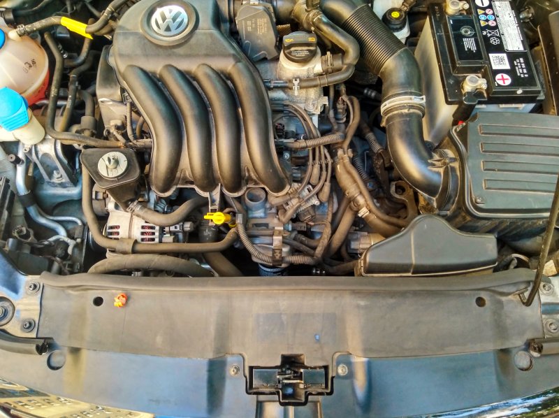 Jetta 5 под капотом