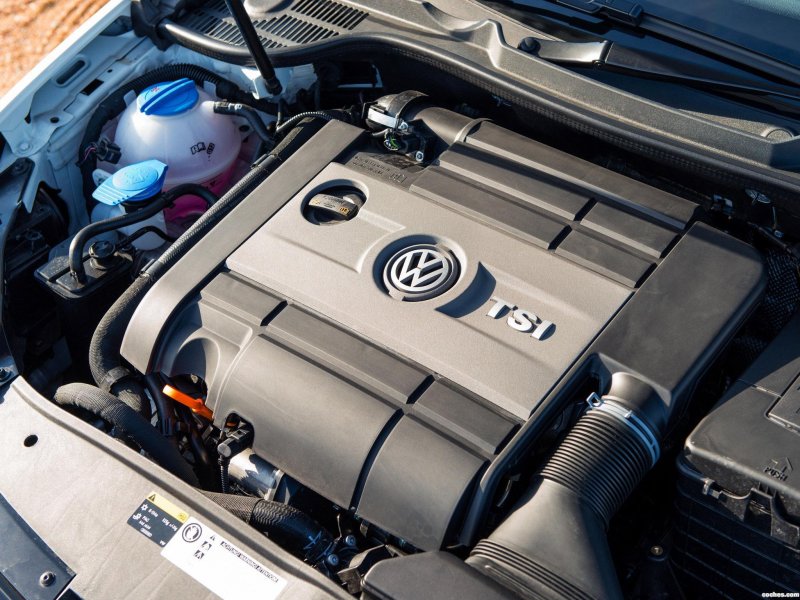 Golf 5 подкапотка