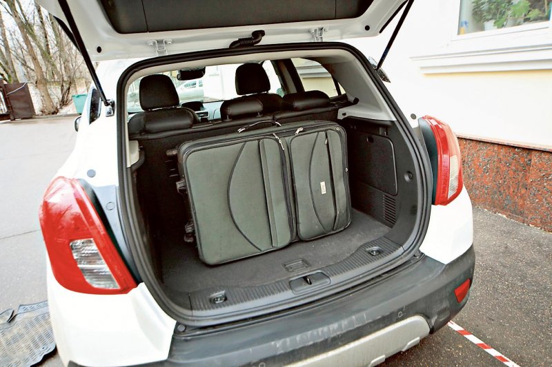 Opel Mokka 2014 багажник