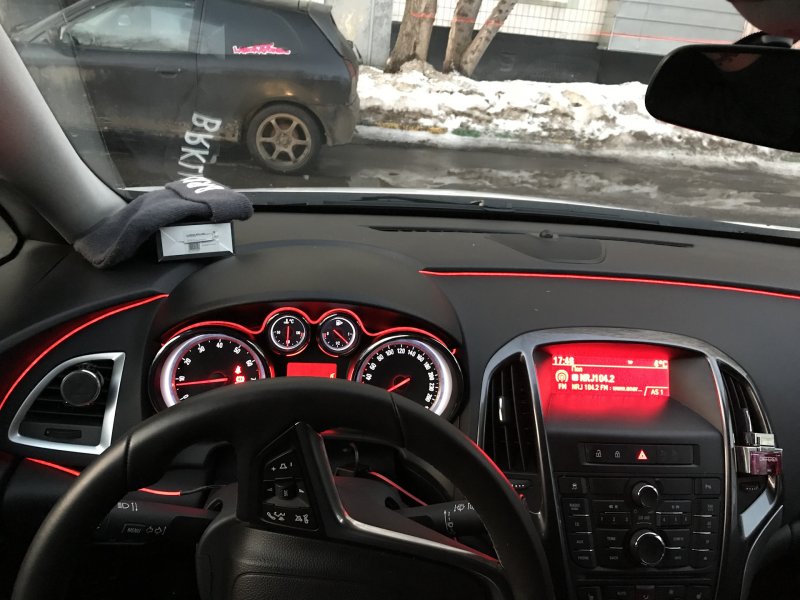 Opel Astra j торпеда