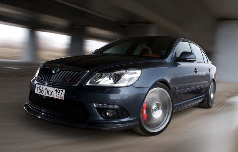 Skoda Octavia a5 RS черная