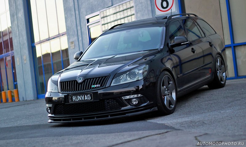 Skoda Octavia a5 RS черная