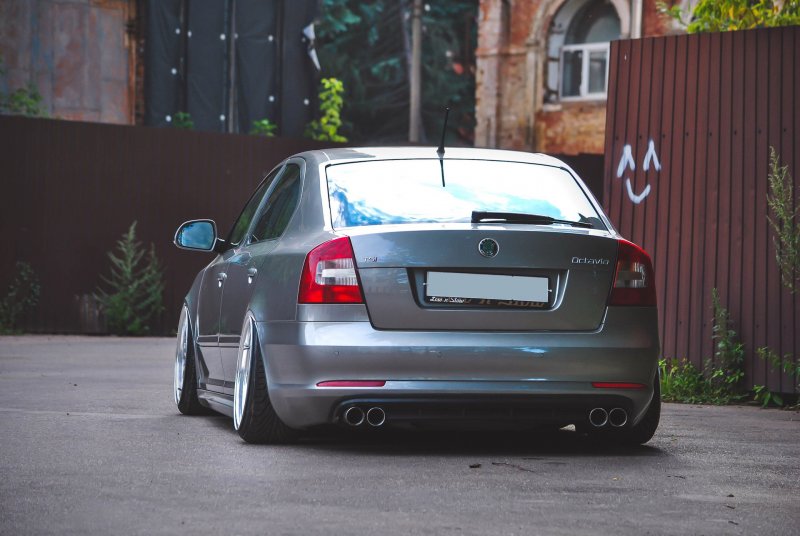Skoda Octavia a5 FL stance