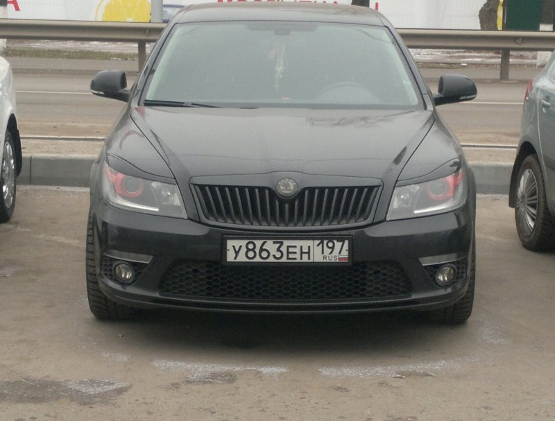 Škoda Octavia a5 2011 черная решетка