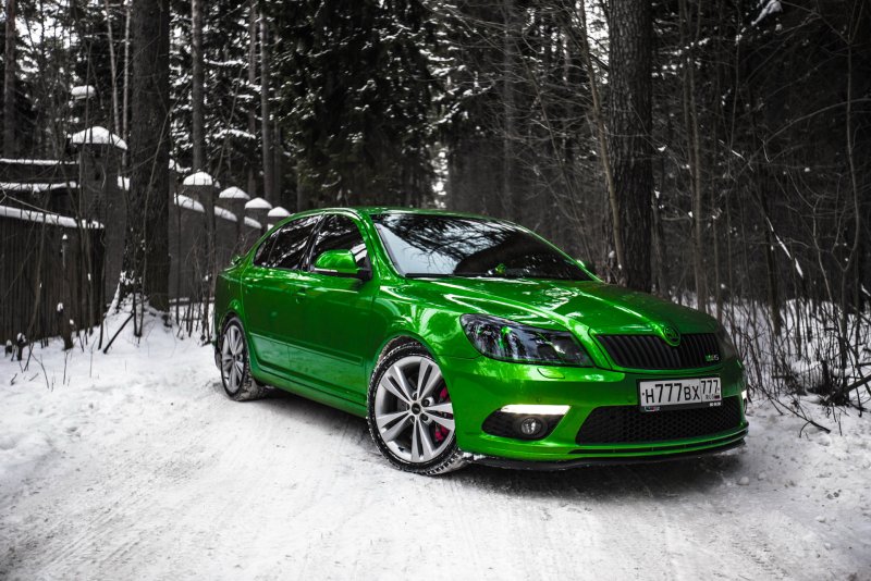 Skoda Octavia a5 RS зеленая