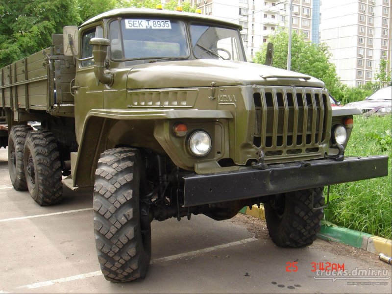 Урал 43202 военный бортовой