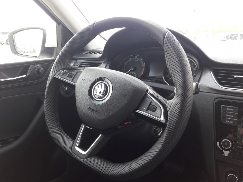 Skoda Rapid Black Edition