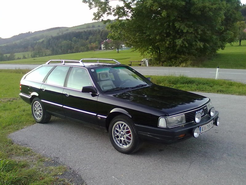 Ауди 200 Авант кватро