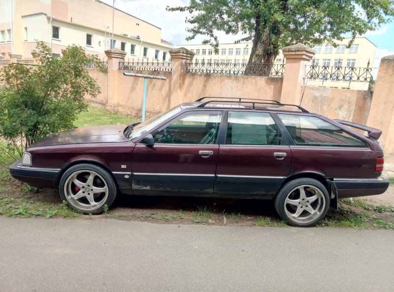 Ауди 100 44 Авант