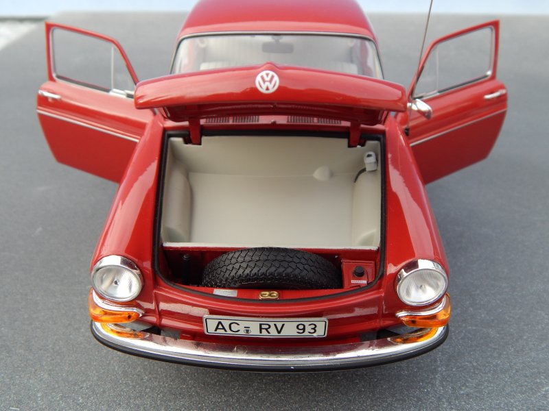 Volkswagen 1600 зад