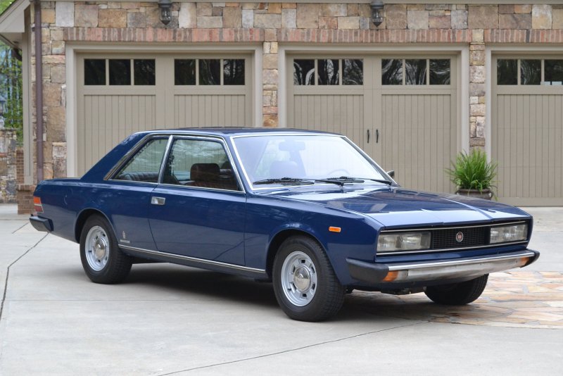 Fiat 130 седан