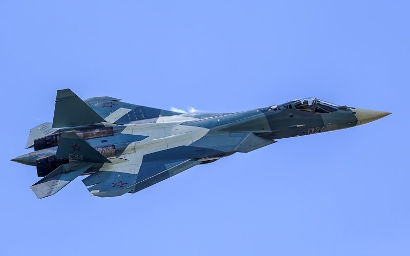 Истребитель пятого поколения Су 57