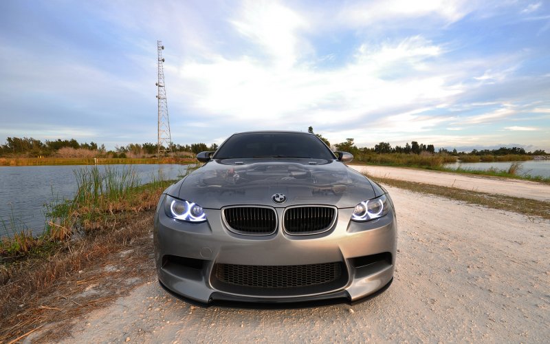 BMW ангельские глазки