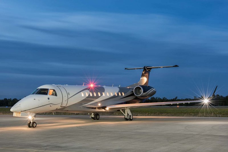 Бизнес-Джет Embraer Legacy 600