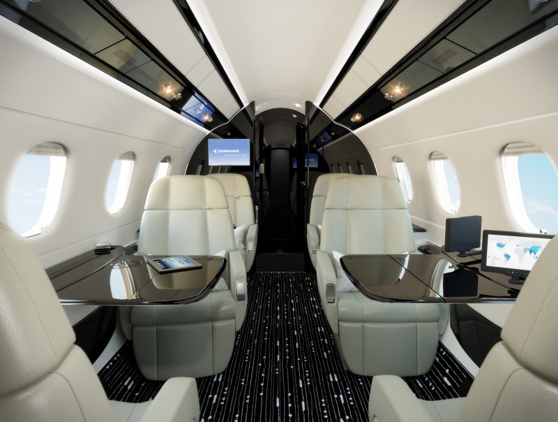 Embraer Legacy 450