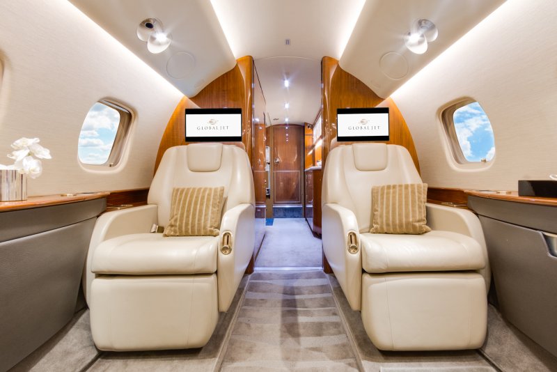 Воздушное судно Embraer Legacy 650
