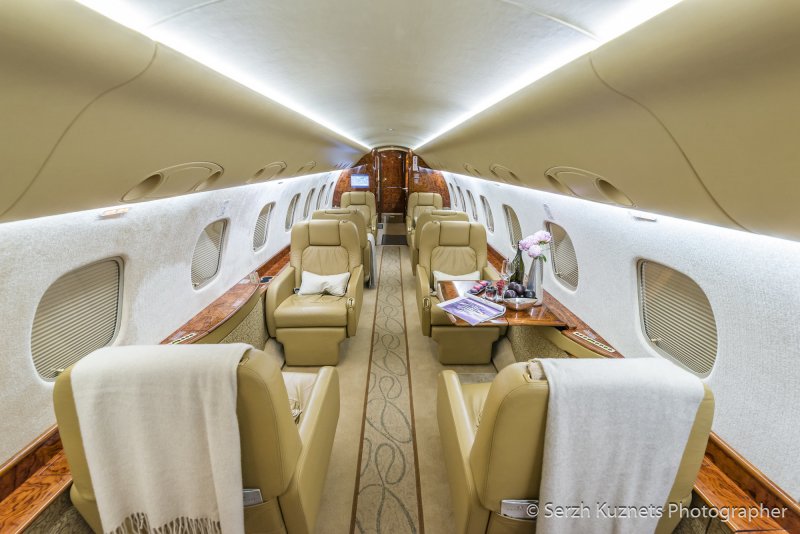 Самолёт Embraer Legacy 600 салон