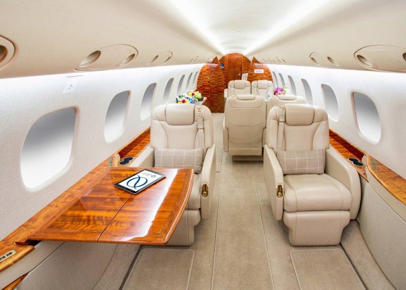 Legacy 600 салон