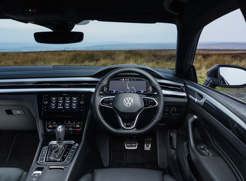 Volkswagen Arteon 2021 салон