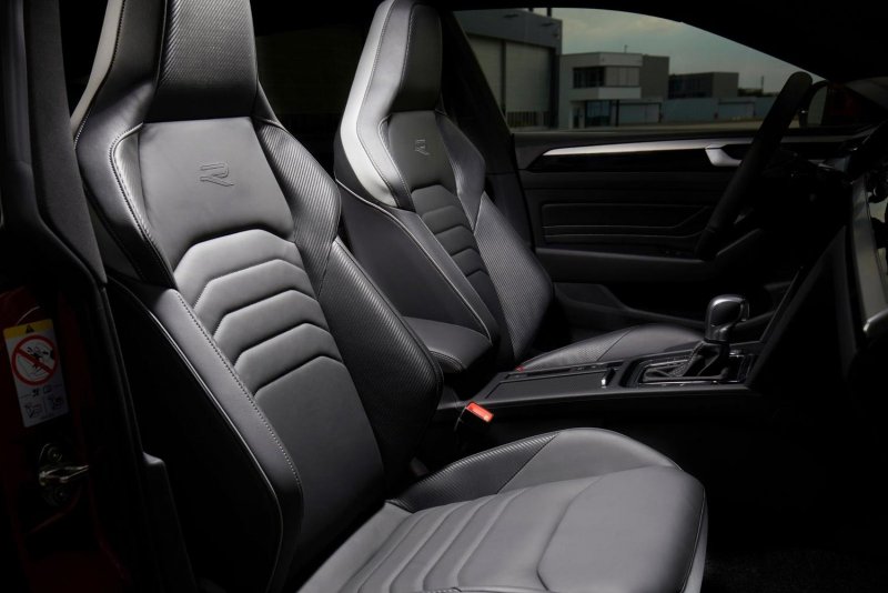 Volkswagen Arteon 2021 салон