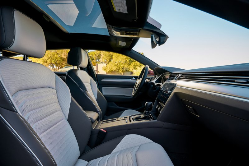 Фольксваген Arteon 2020 салон