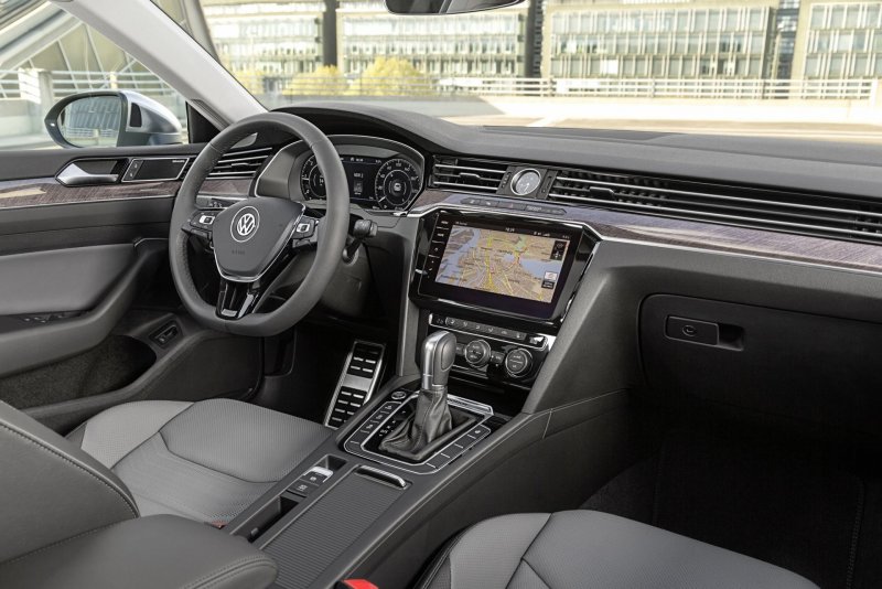 Volkswagen Arteon 2021 салон