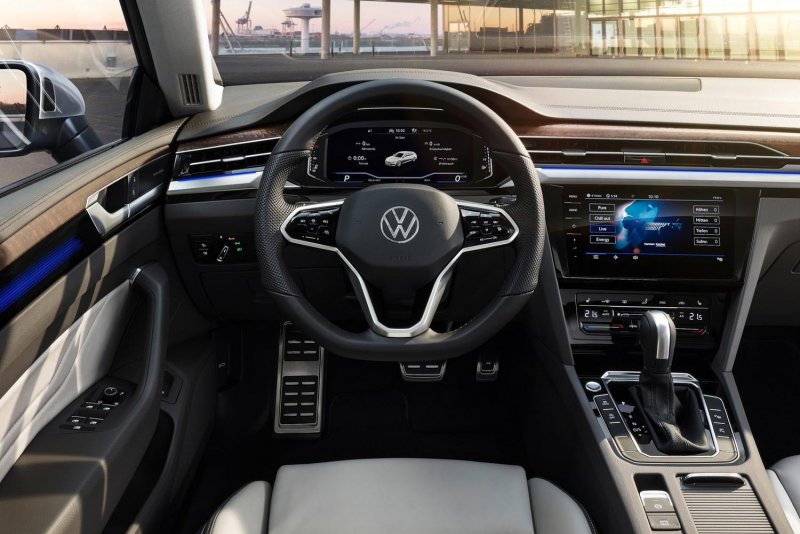 2021 VW Arteon Interior