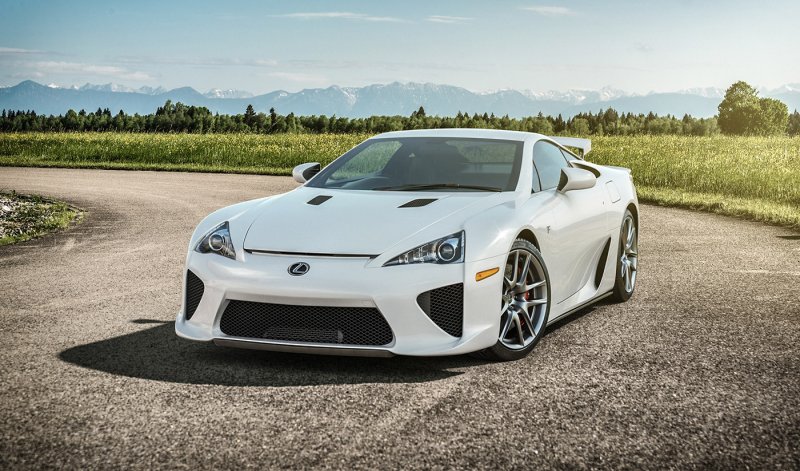 Lexus LFA White