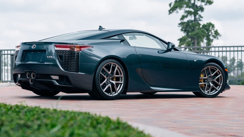 Lexus LFA