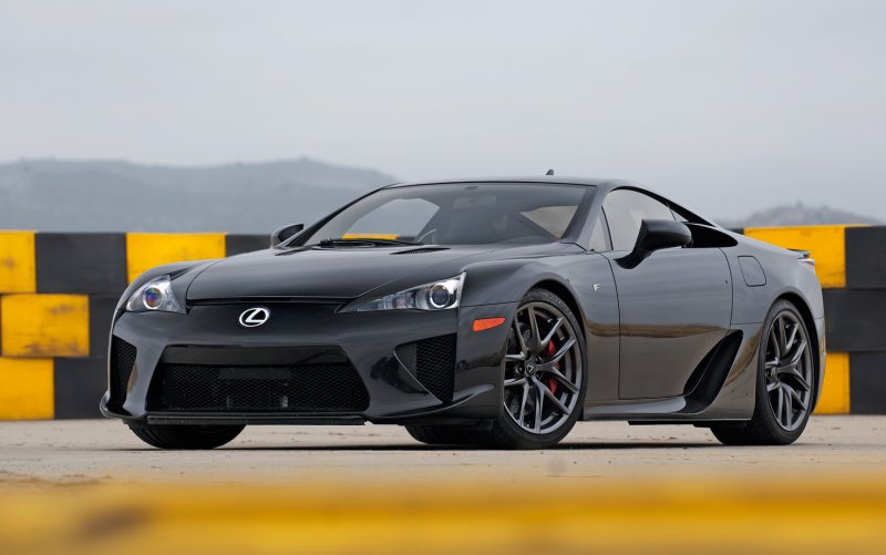 Лексус LFA 2012