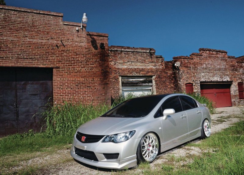Honda Civic 9 Coupe Tuning