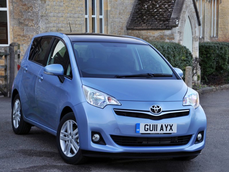 Toyota Verso s 2011
