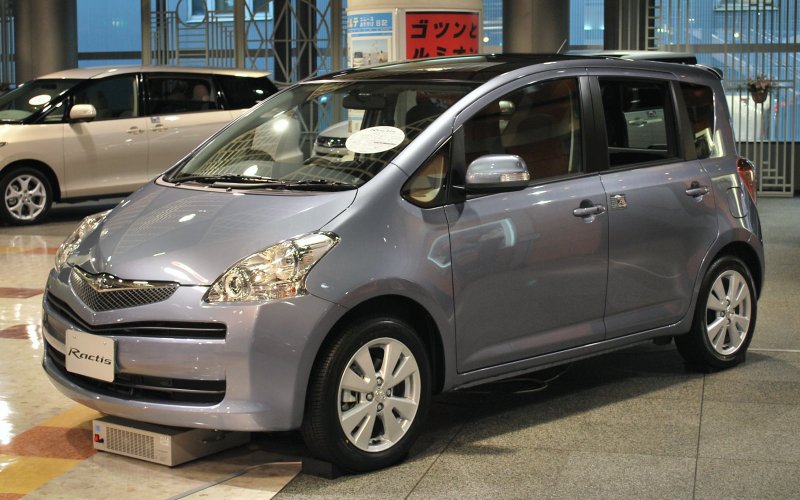 Toyota Ractis