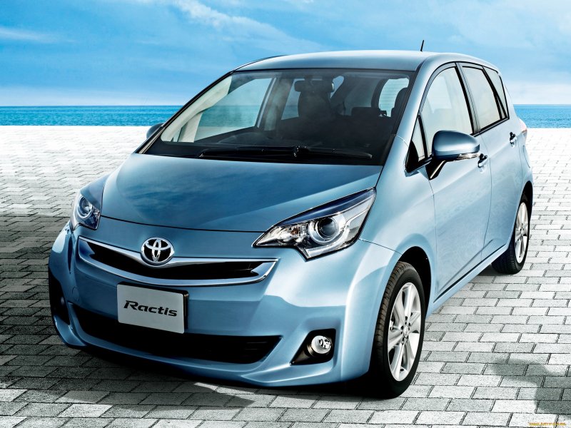 Toyota Ractis 2014