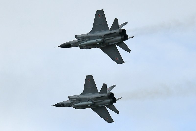 Boeing 735 and mig 31