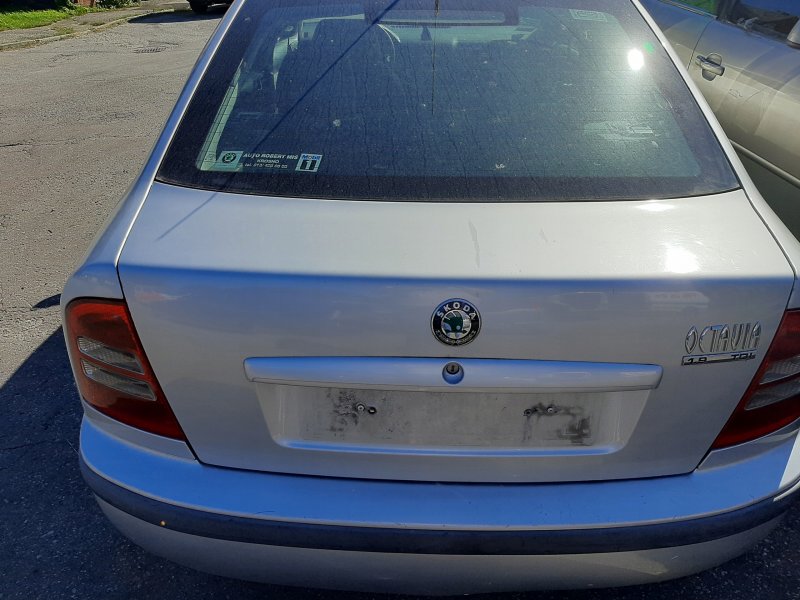 Крышка багажника Skoda Octavia a5